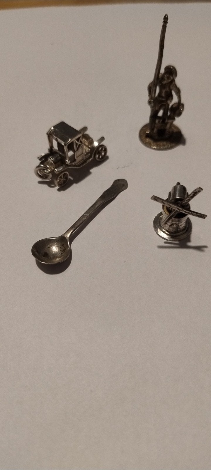 4 Zilveren Miniaturen: Auto, Molen, Visser en Lepel, Antiek en Kunst, Ophalen of Verzenden, Zilver