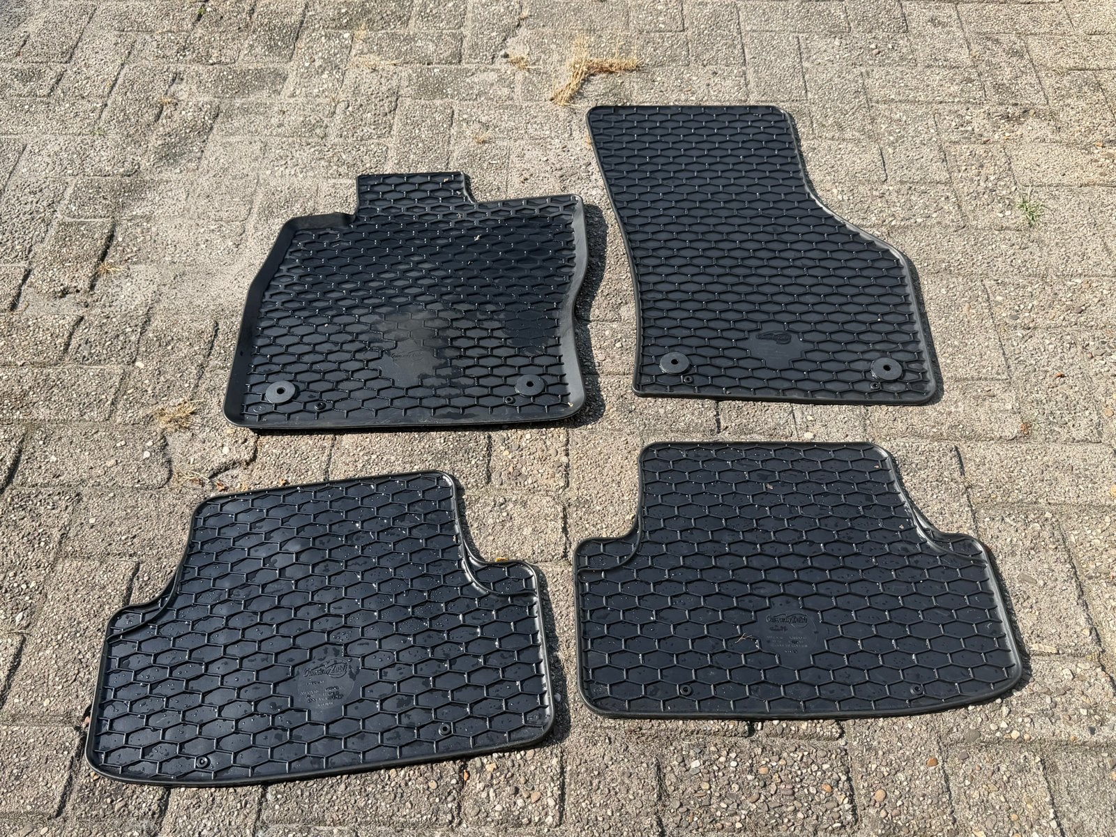 Rubberen automatten voor diverse VAG modellen, Auto diversen, Automatten, Gebruikt, Ophalen of Verzenden