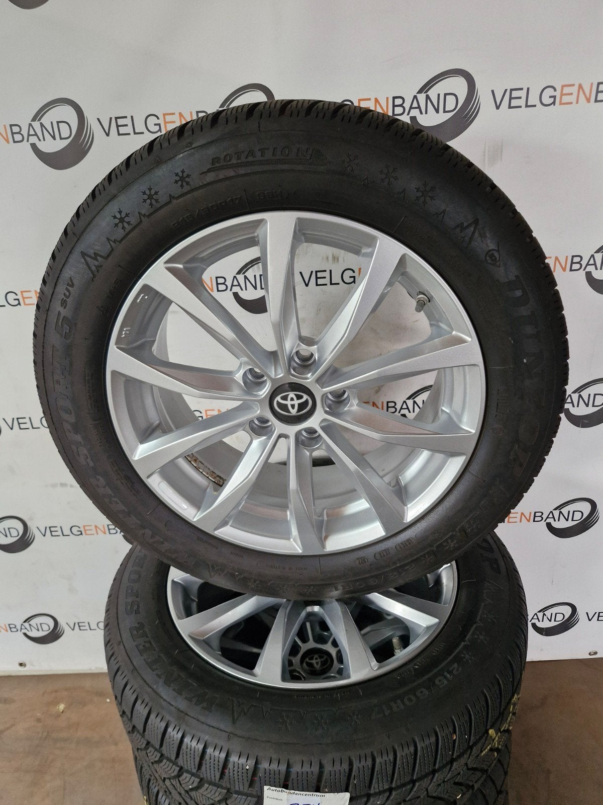 Winterset Toyota C-HR 5x114,3 215 60 17 winterbanden OEM, Auto-onderdelen, Banden en Velgen, ., Banden en Velgen, Personenwagen