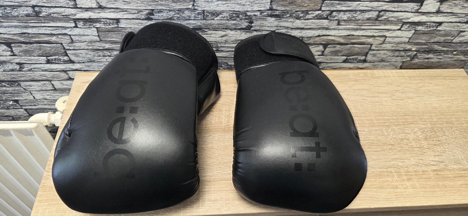 Boksbeschermers en bokshandschoenen set venum scheenbescherm, Sport en Fitness, Boksen, Ophalen of Verzenden, Zo goed als nieuw