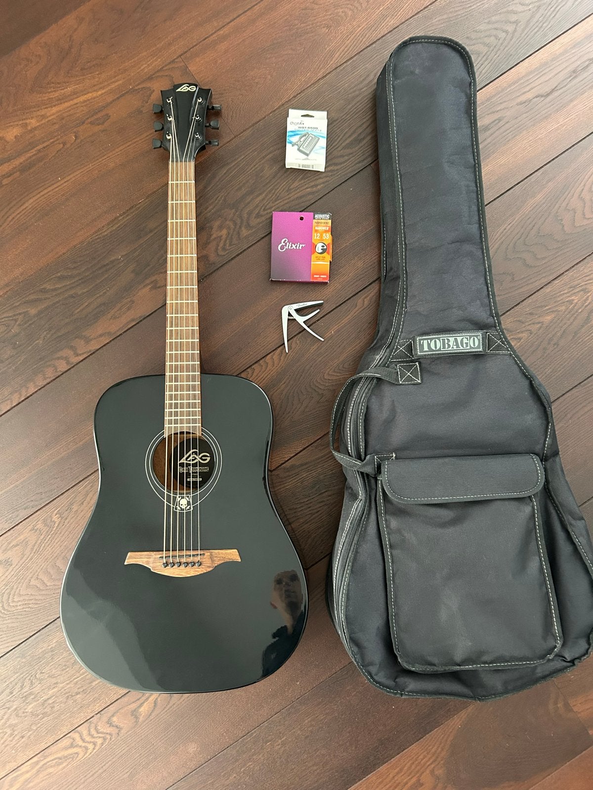 Lâg Dark Tramontane DT66D Dreadnought Gitaar met accessoires, Muziek en Instrumenten, Snaarinstrumenten | Gitaren | Akoestisch