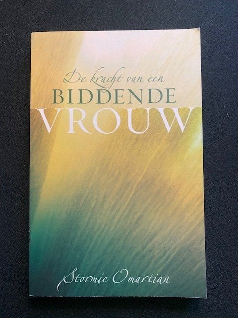 Kracht van een biddende vrouw; Stormie Omartian, Ophalen of Verzenden, Zo goed als nieuw
