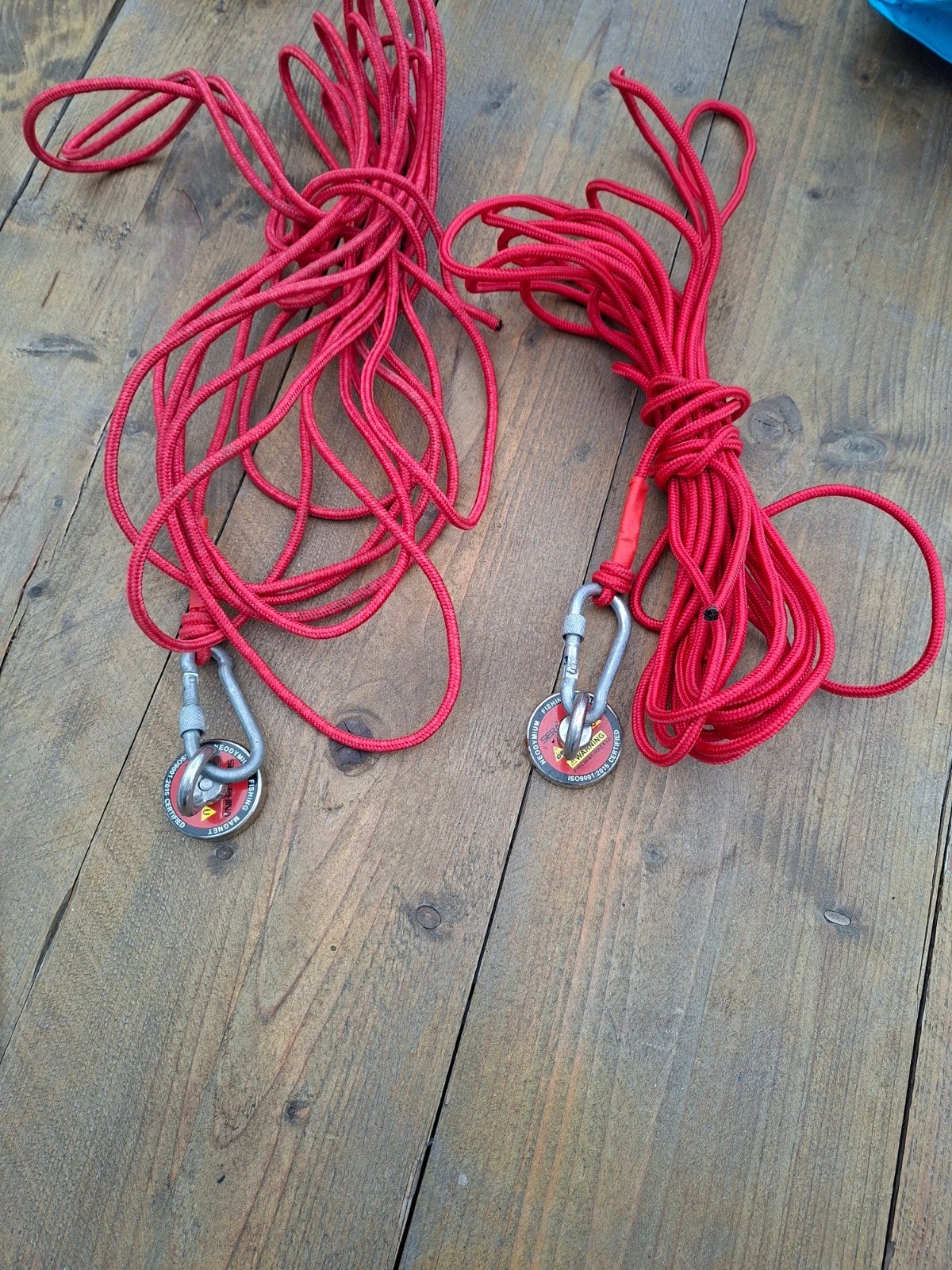 2 stuks magneet vissen met touw, Ophalen of Verzenden