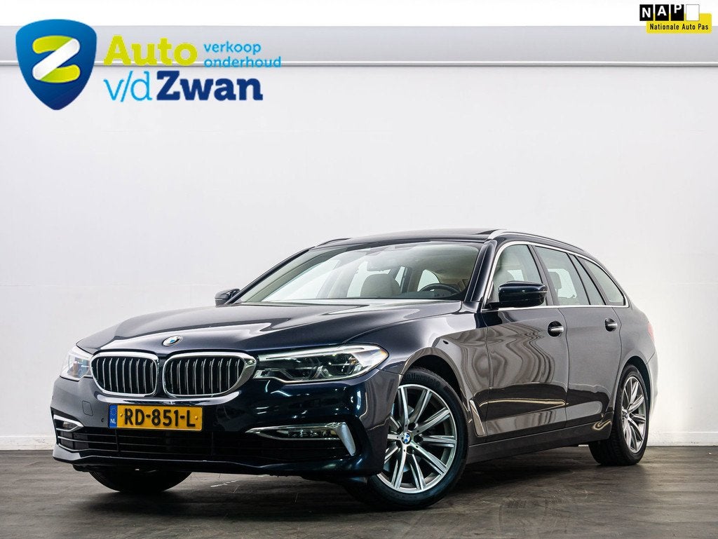 BMW 5-serie Touring 520i High Executive Luxury Line Pano, Auto's, BMW, Automaat, 1998 cc, Achterwielaandrijving, Gebruikt