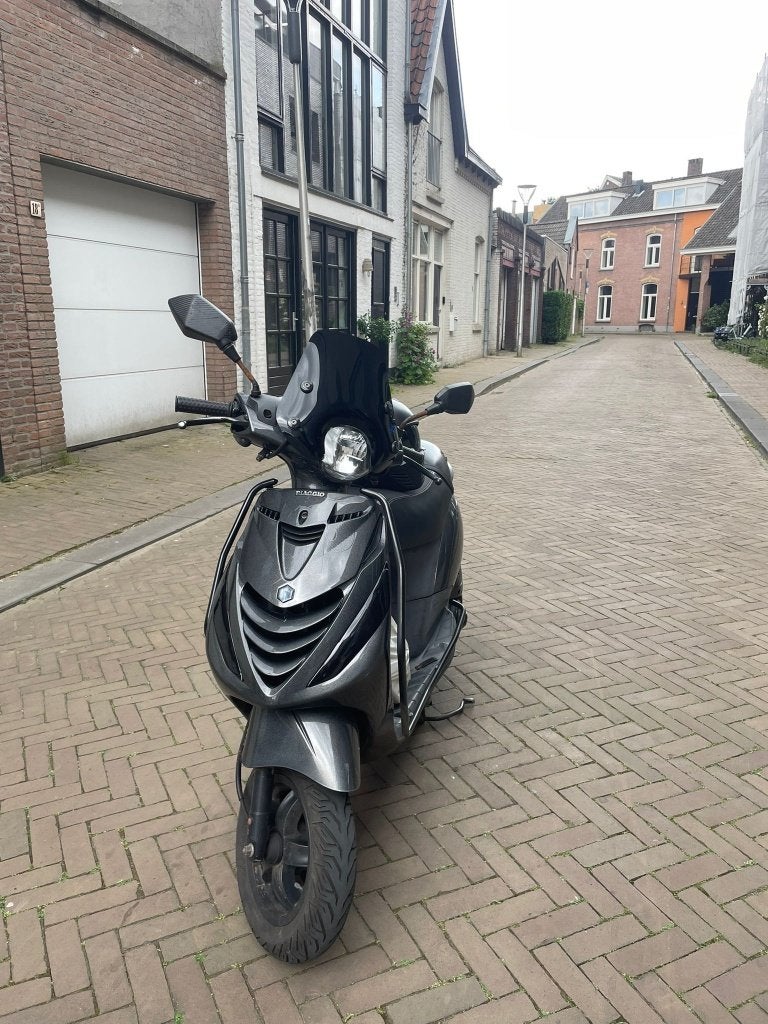 Piaggio Zip 4T - Psychedelic Black, Ophalen, Gebruikt, Maximaal 45 km/u, Zip
