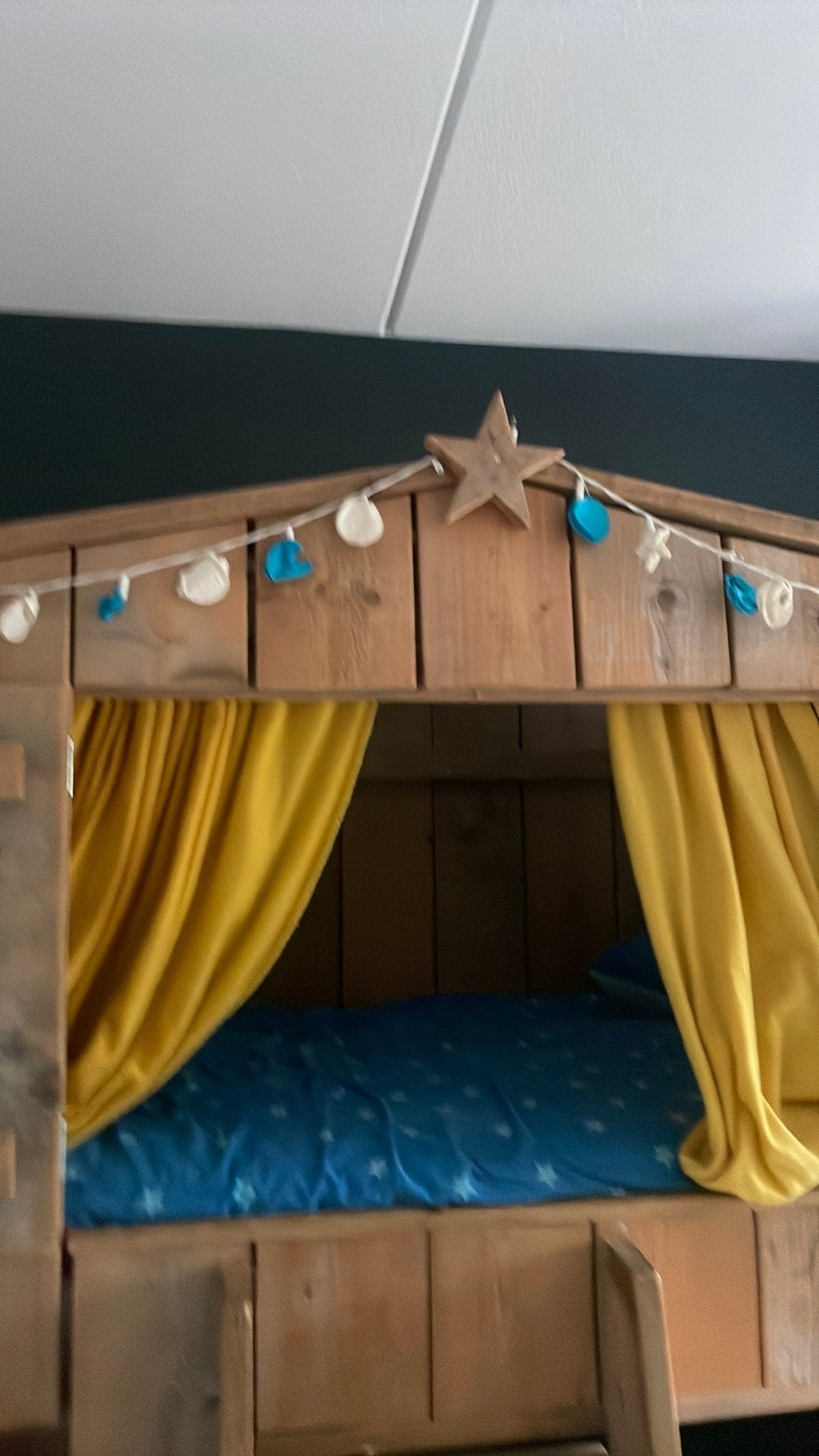 Boomhutbed handgemaakt met extra's, Ophalen, 85 tot 100 cm, Gebruikt, Hoogslaper of Stapelbed