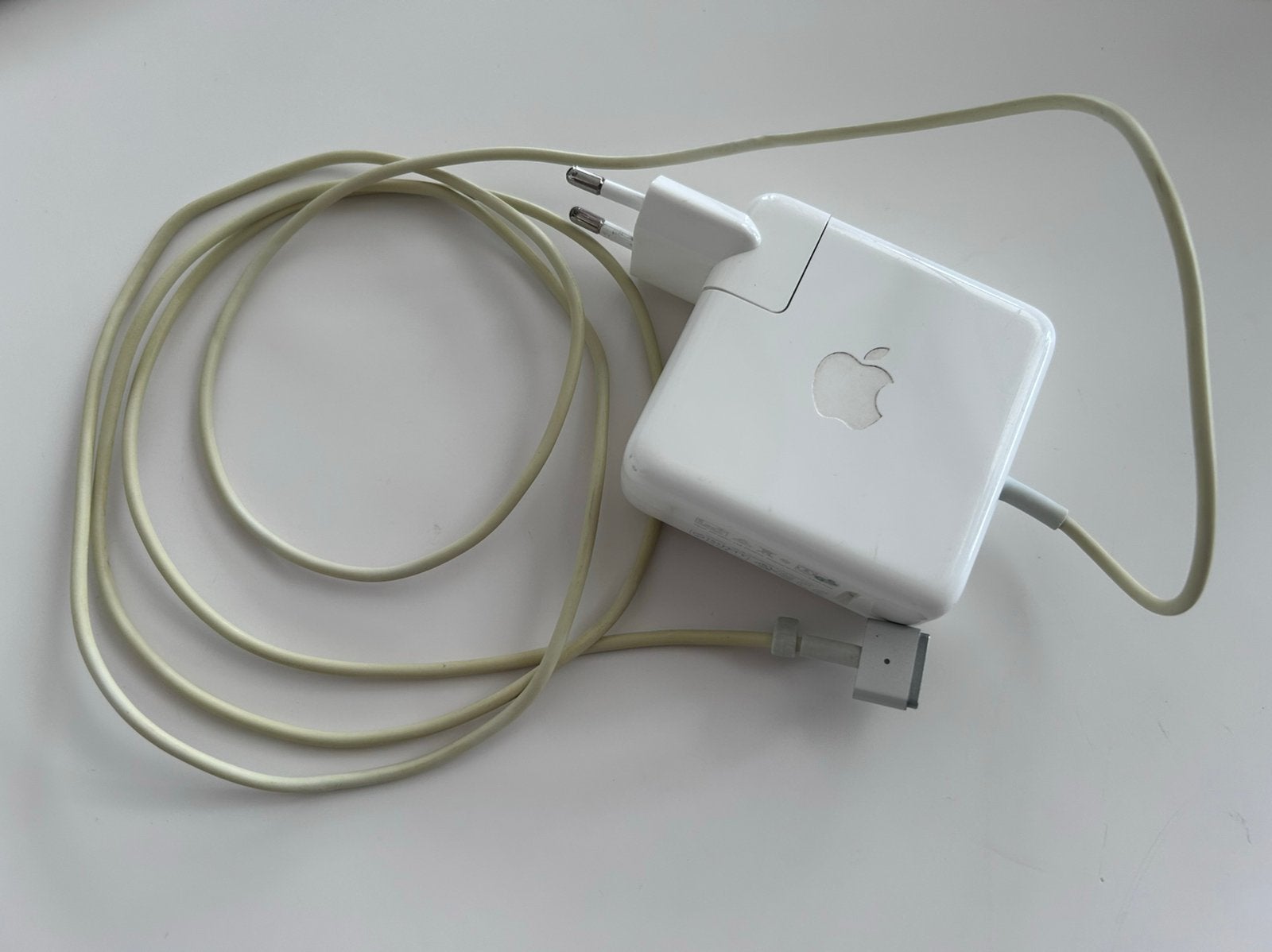 Foto 4 van MacBook Air 13 inch, 2013, model A1466, defecte SSD