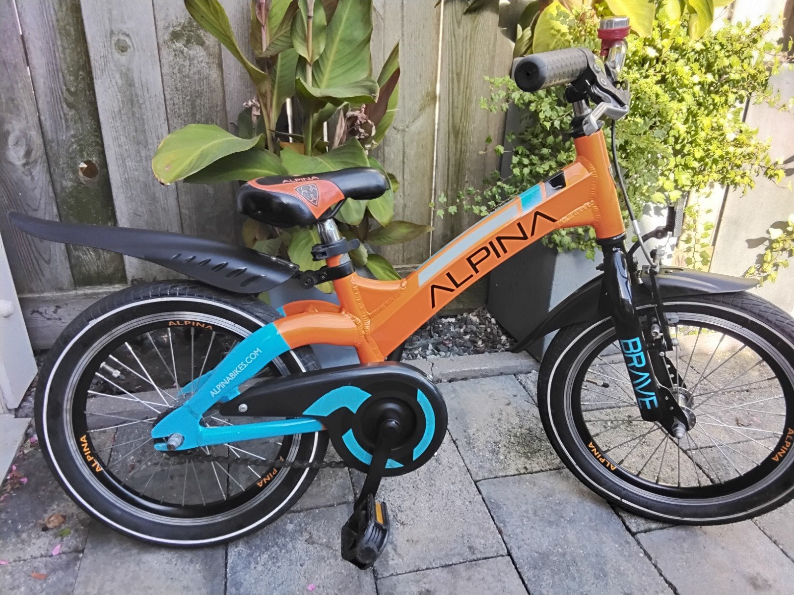 Alpina Brave 16 inch kinderfiets - Oranje/Blauw, Fietsen en Brommers, Ophalen, Zo goed als nieuw, 16 tot 20 inch, Alpine