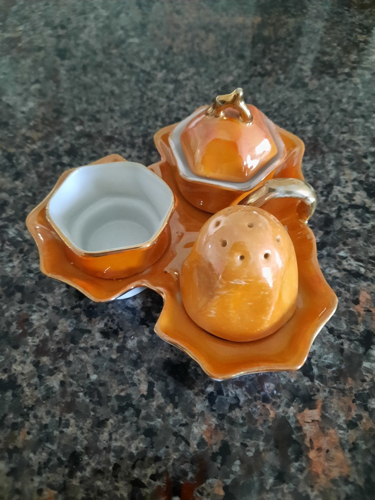 Hoogglans oranje peper, zout en mosterd stelletje jaren '30, Antiek en Kunst, Ophalen of Verzenden