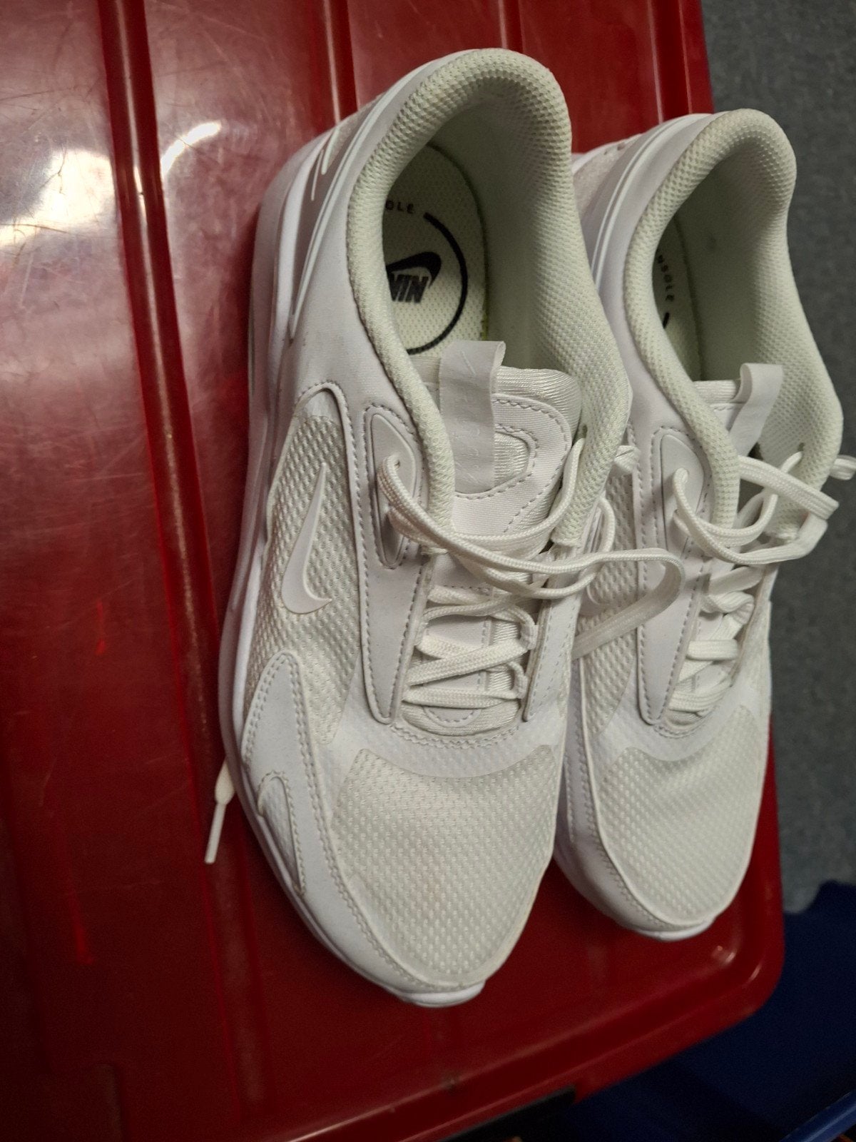 Nike air schoenen als nieuw maat 42, Ophalen of Verzenden, Zo goed als nieuw, Schoenen