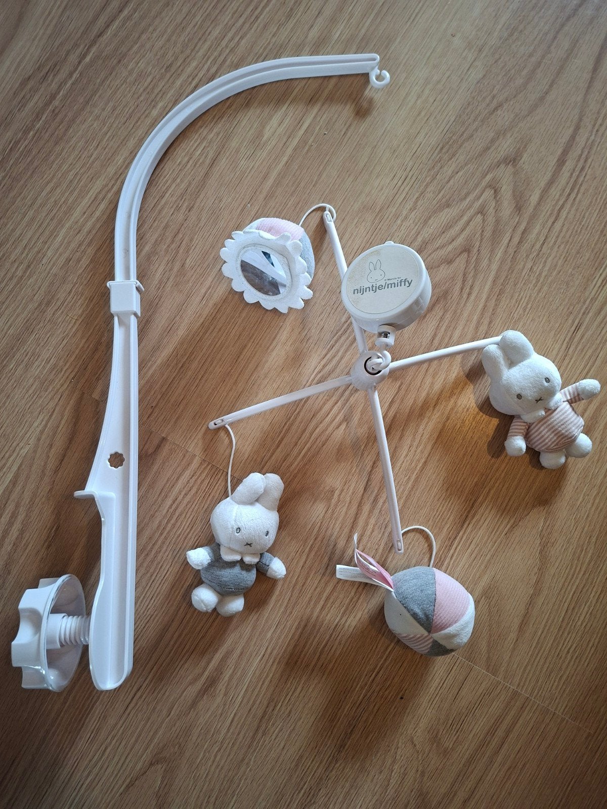Nijntje opwindbare muziek mobiel voor babybedje of box, Ophalen, Zo goed als nieuw, Mobiel, Met geluid