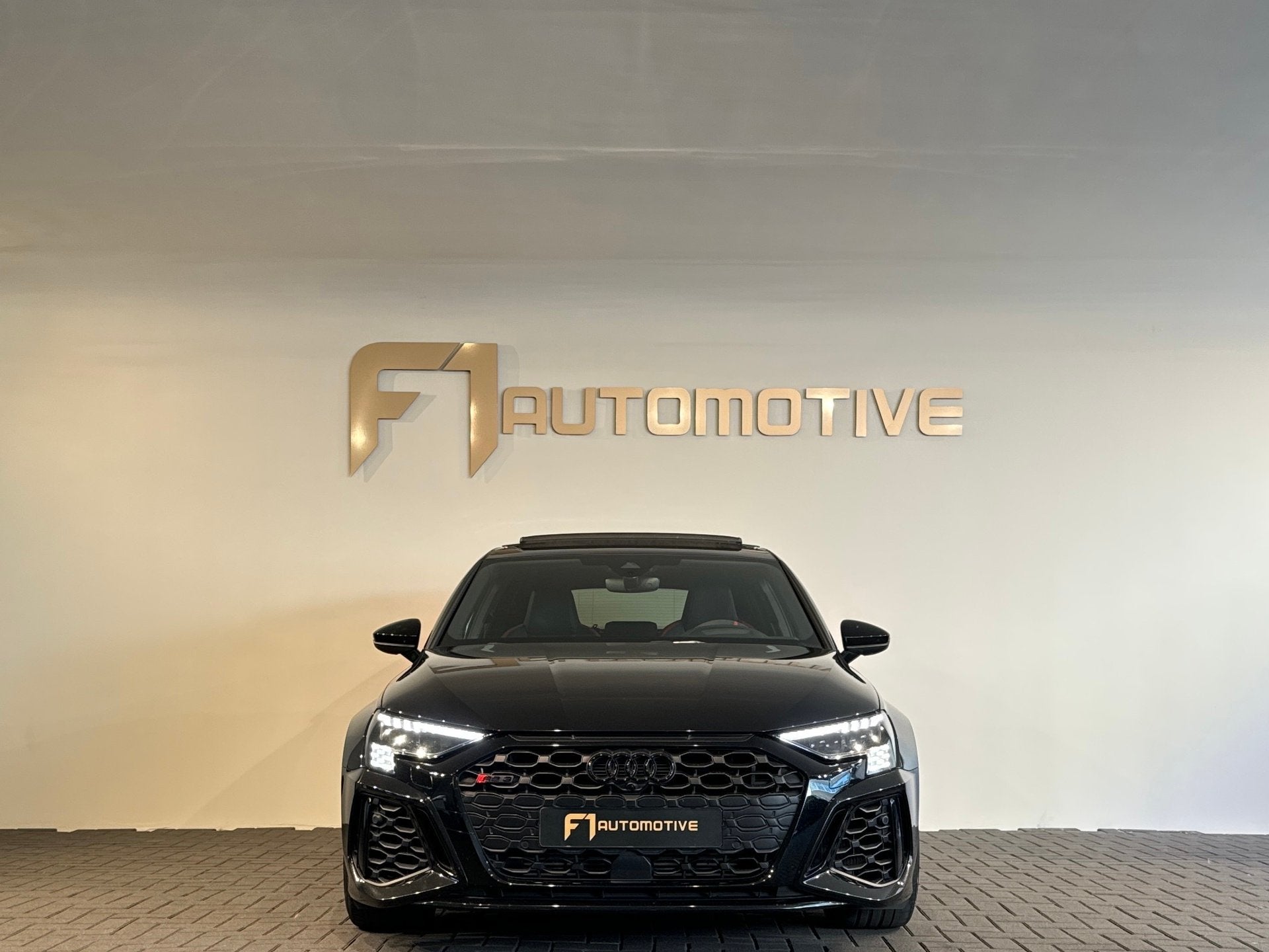 Audi RS3 Sportback 2.5 TFSI quattro Pano|HuD|Keyless|Memory|, Auto's, Automaat, Gebruikt, Euro 6, RS3