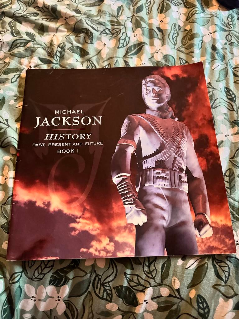 Michael Jackson HIStory Boek I - Past, Present and Future, Boeken, Ophalen of Verzenden, Zo goed als nieuw, Artiest