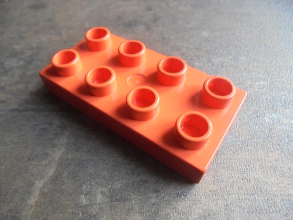 Lego Duplo Plate 2x4x0,5 (zie foto's) 2, Ophalen of Verzenden, Gebruikt, Losse stenen, Duplo