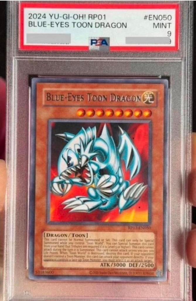 Yu-Gi-Oh! Blue-Eyes Toon Dragon RP01 Retro Pacl PSA 9 Mint !, Hobby en Vrije tijd, Verzamelkaartspellen | Yu-gi-Oh!, Ophalen of Verzenden