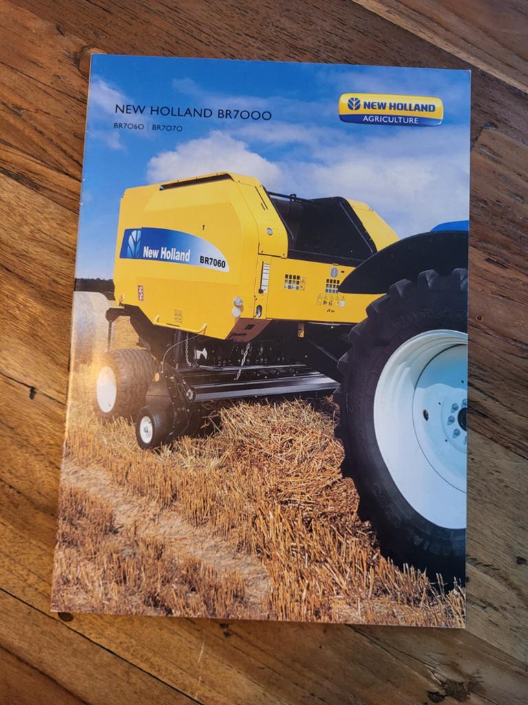 tractor folder New Holland BR 7000 oprolpers, Boeken, Catalogussen en Folders, Ophalen of Verzenden, Zo goed als nieuw