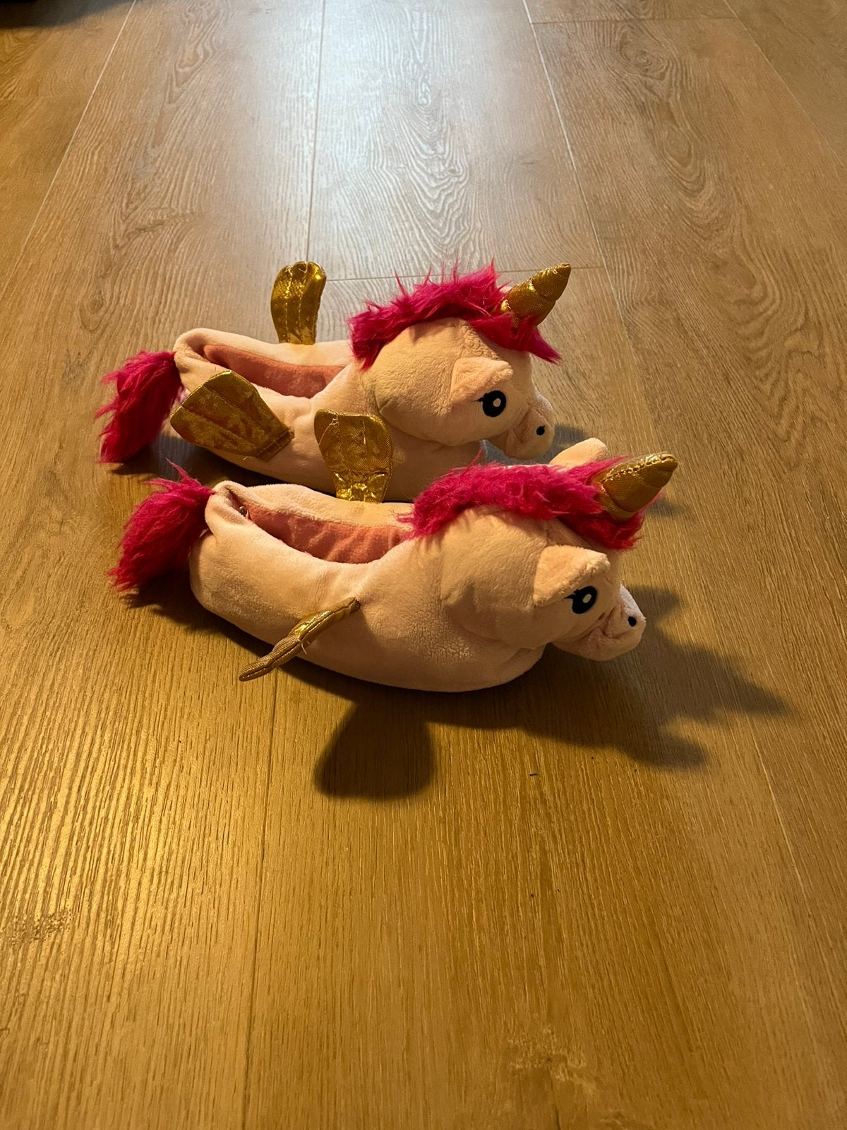 Sloffen meisje unicorn maat 30/ 31, Ophalen of Verzenden, Zo goed als nieuw, Meisje, Overige typen