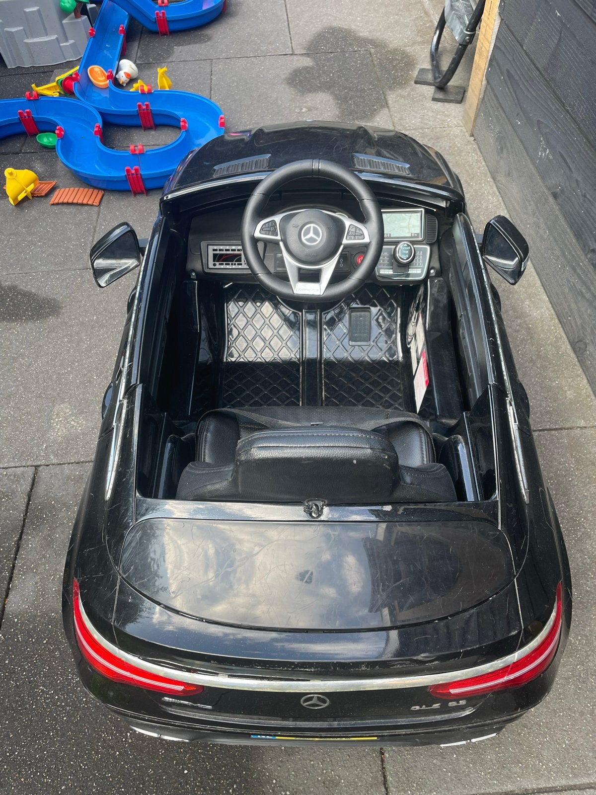 Mercedes-Benz kinderauto met nieuwe accu, Ophalen, Gebruikt