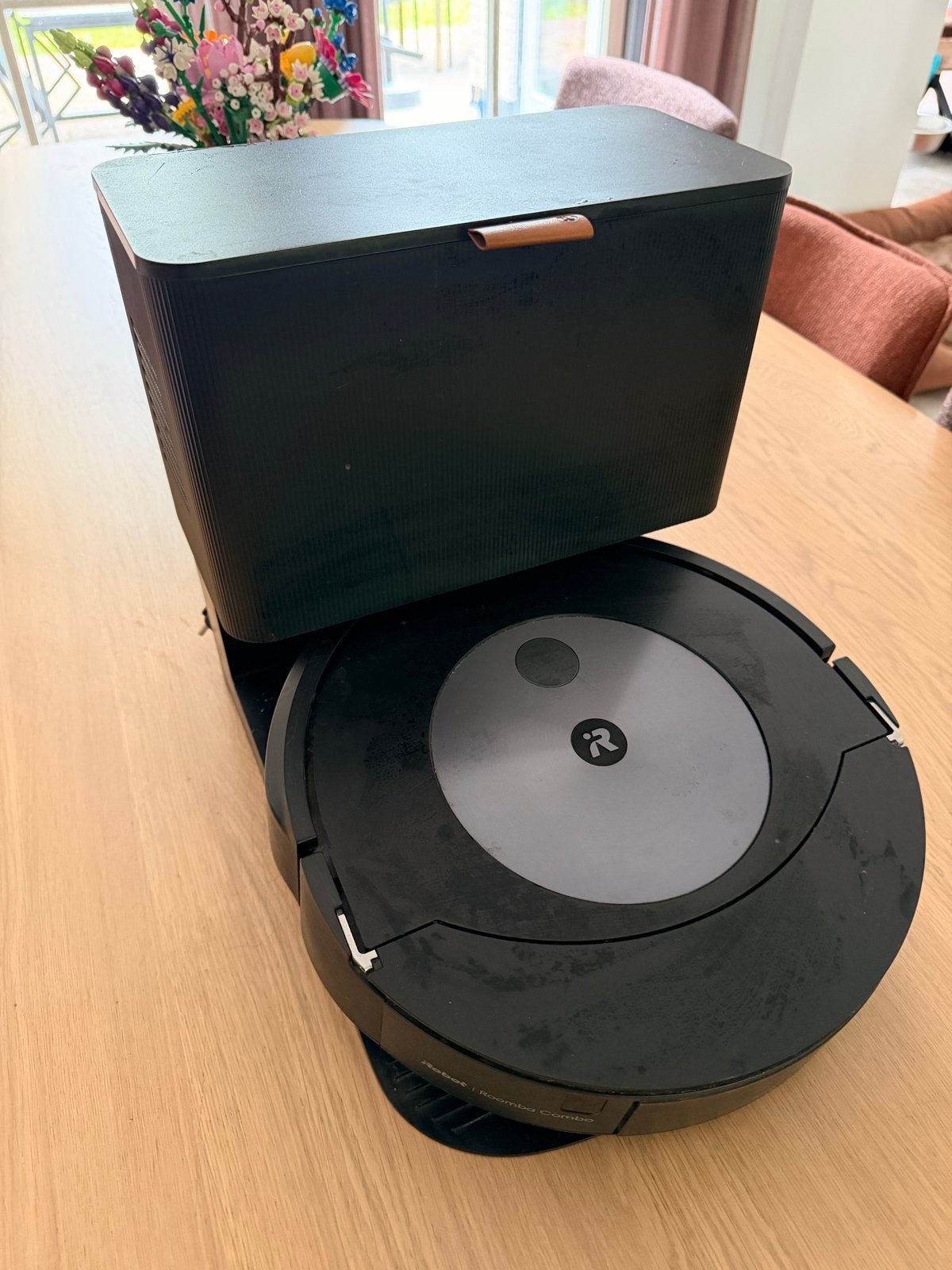 iRobot Roomba J7 Robotstofzuiger met zelflegende basis, Gebruikt, IRobot, Automatisch legen, Ophalen of Verzenden