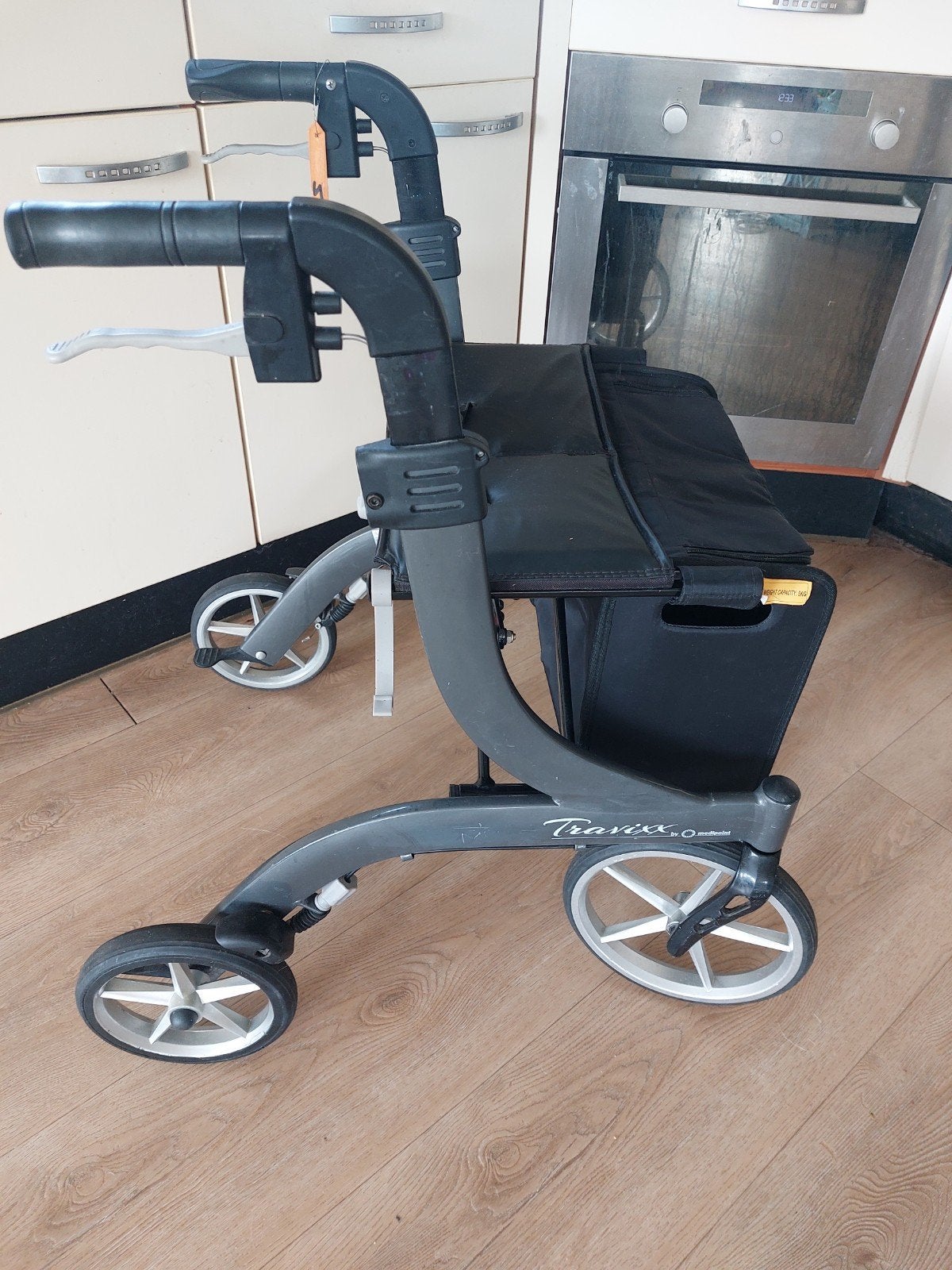 travixx  de luxe en traveller rollator prijs  vanaf, Ophalen of Verzenden, Zo goed als nieuw