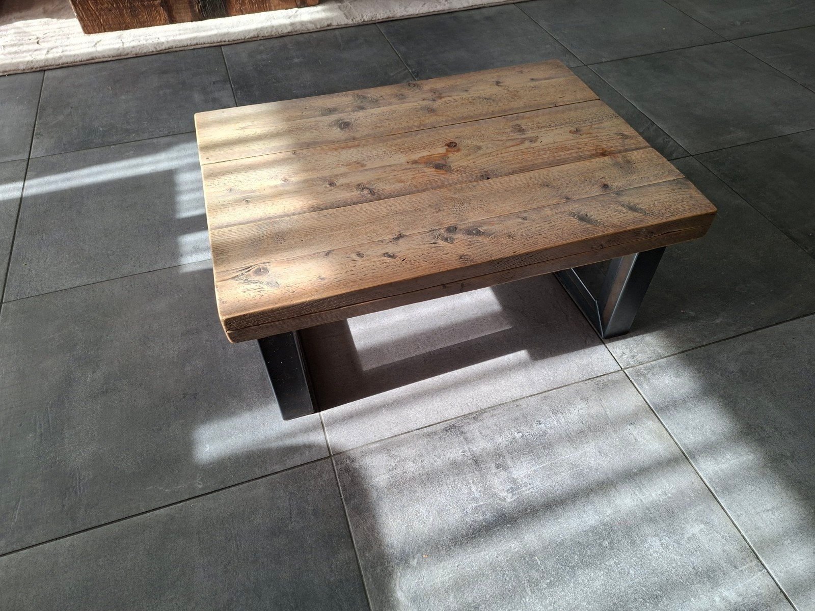 Salontafel van hout en metaal - 80x58 cm, Ophalen