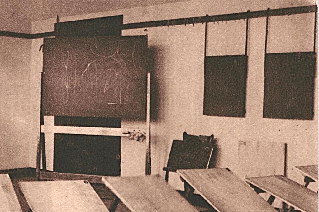 700091	Helder	Vakschool v Meisjes	Natuurteekenlokaal, Ophalen of Verzenden, 1920 tot 1940, Ongelopen, Noord-Holland