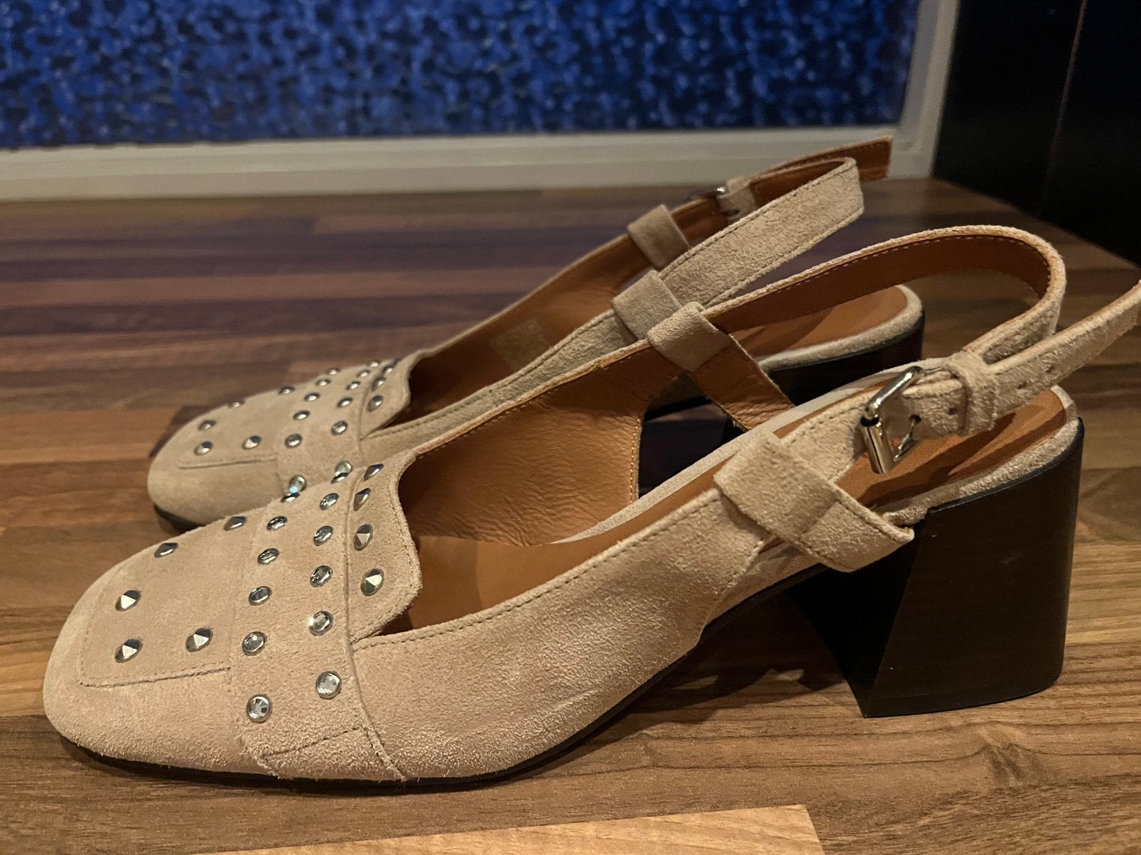 Via vai schoenen met hak, Beige, Dansschoenen, Ophalen of Verzenden, Zo goed als nieuw