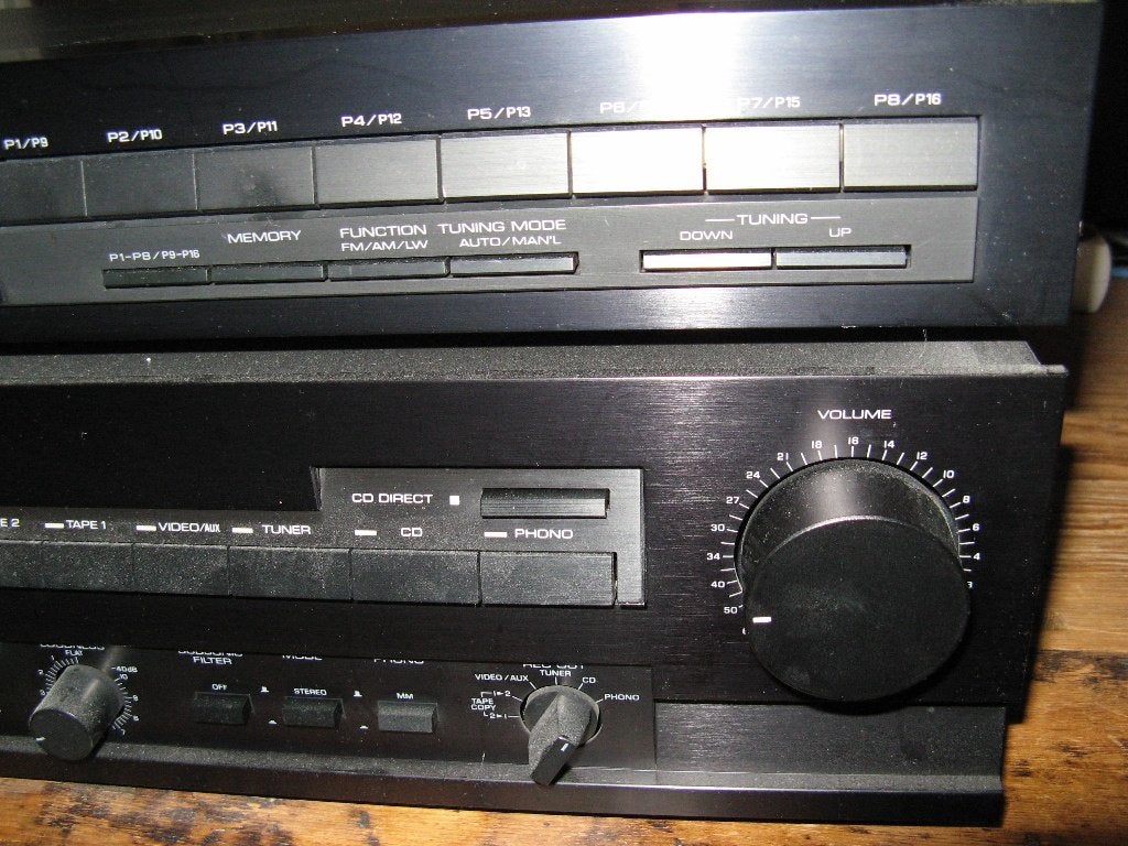 Foto 13 van Yamaha AX -500 versterker, am/fm tuner TX -L400