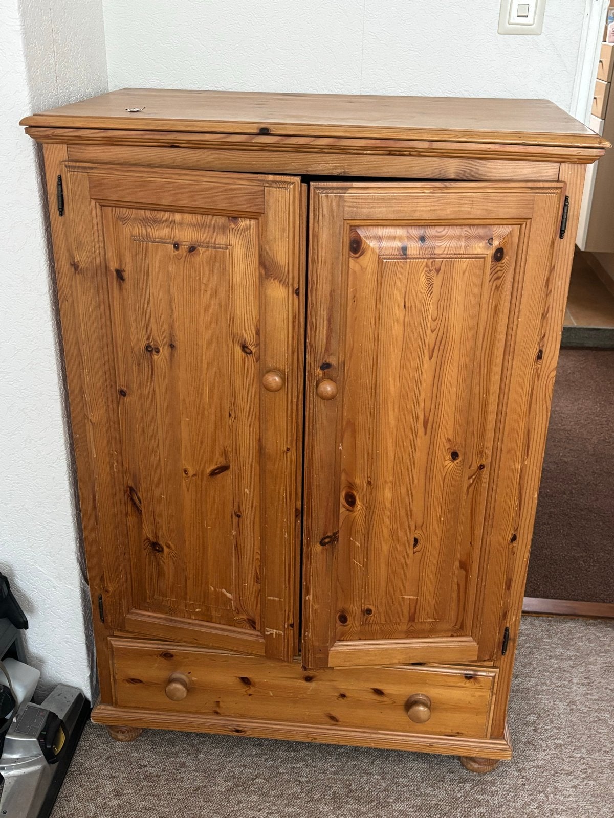Massief grenen kast met deuren en lade, Huis en Inrichting, Ophalen, Gebruikt, 100 tot 150 cm, 50 tot 100 cm