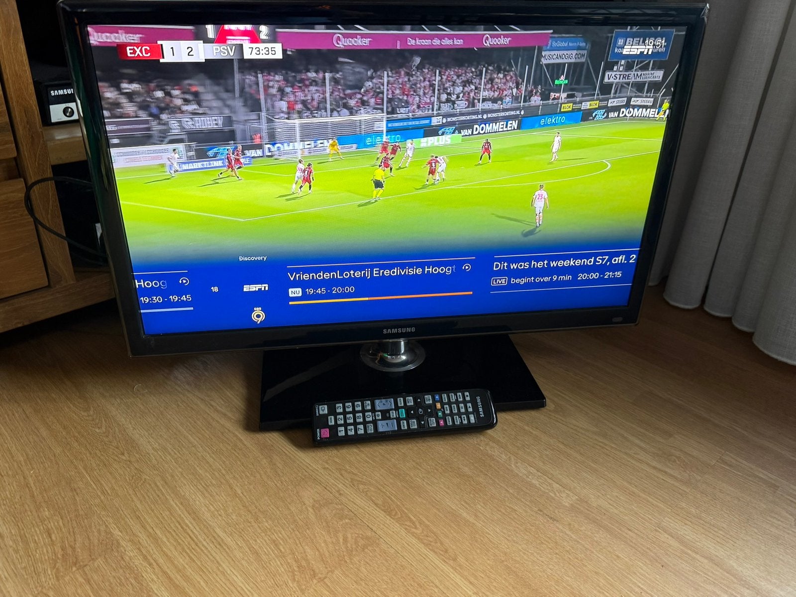 SAMSUNG TV 27 INCH ZEER MOOI BEELD GELUID  IZGS, 50 Hz, Ophalen of Verzenden, Zo goed als nieuw, Samsung