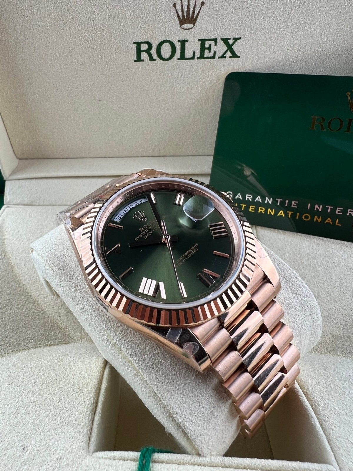 Rolex Day-Date 40 Olive Green – Rose Gold, Sieraden, Tassen en Uiterlijk, Horloges | Heren, Rolex, Verzenden, Polshorloge, Nieuw