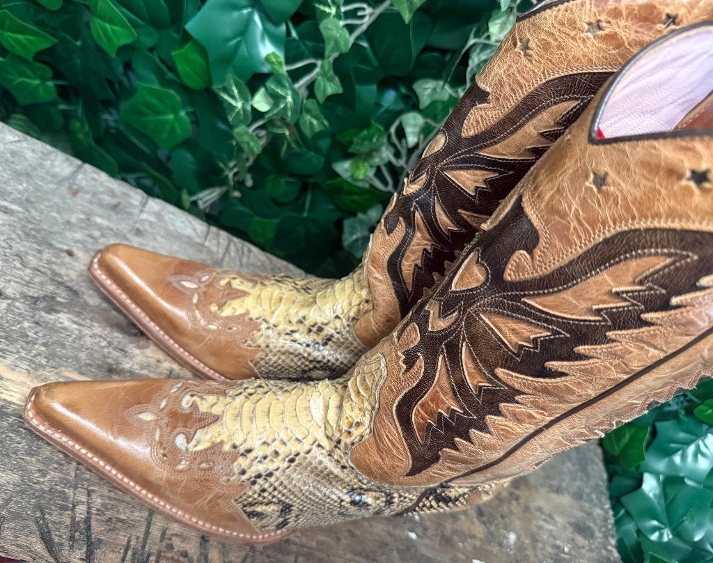prachtige bijna Nieuwe laarzen van Sendra maat 38, Bruin, Nieuw, Ophalen of Verzenden, Sendra
