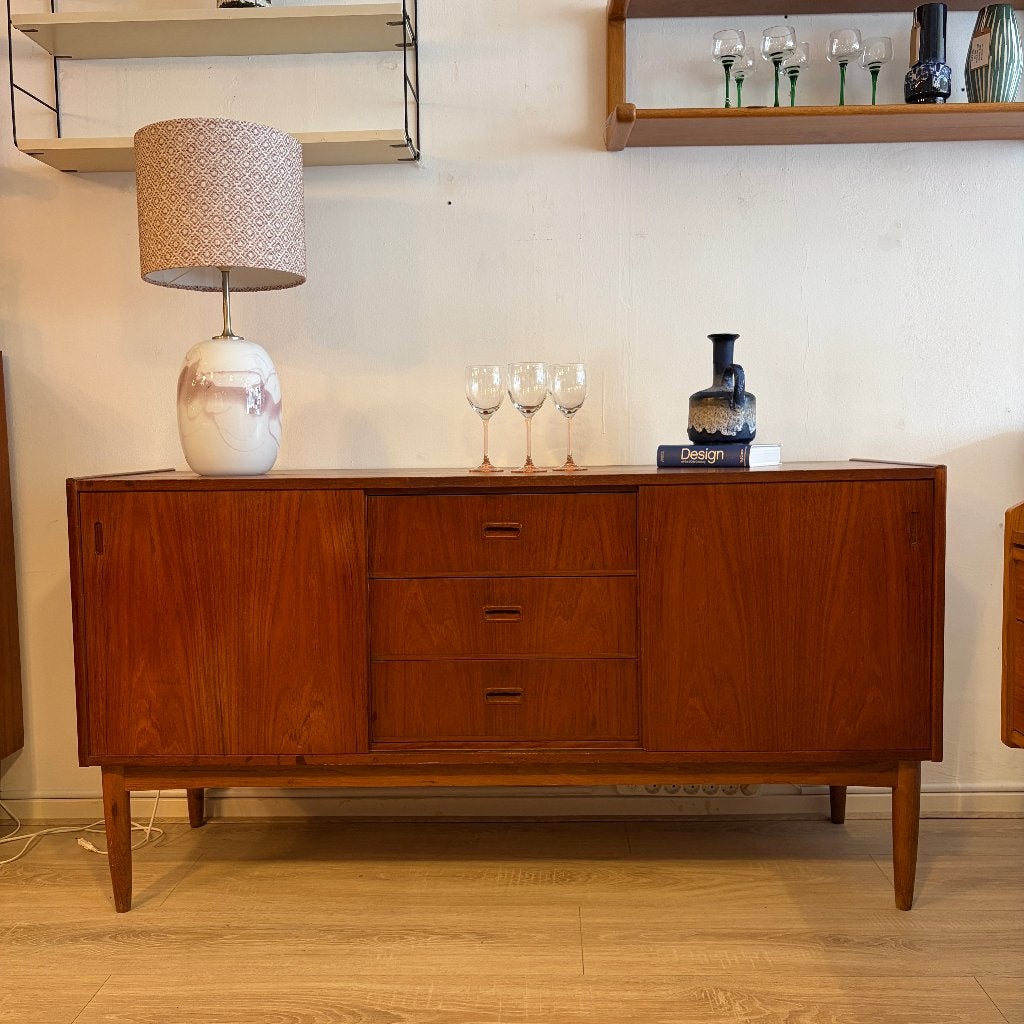 Dressoir met 3 laden en 2 schuifdeuren in teak, Ophalen, Gebruikt, 150 tot 200 cm, Teakhout