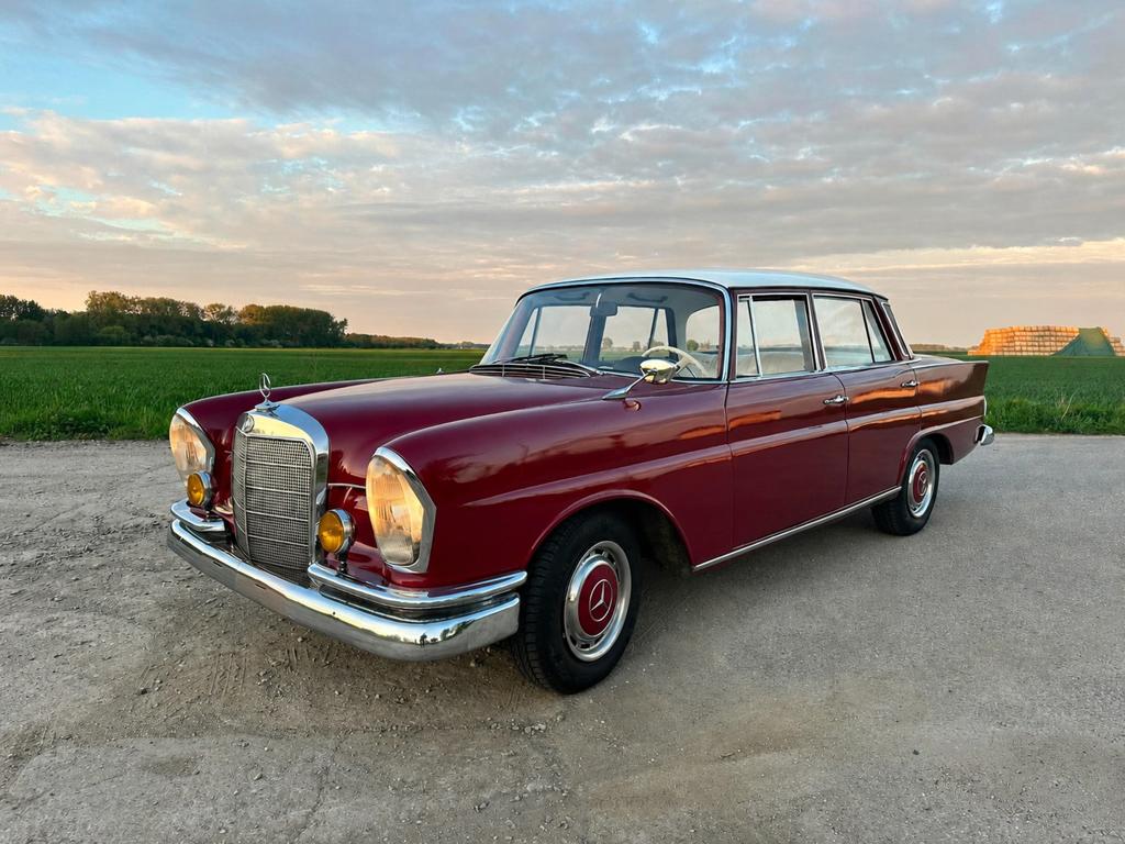 Mercedes-Benz W111 220S, Particulier, Te koop
