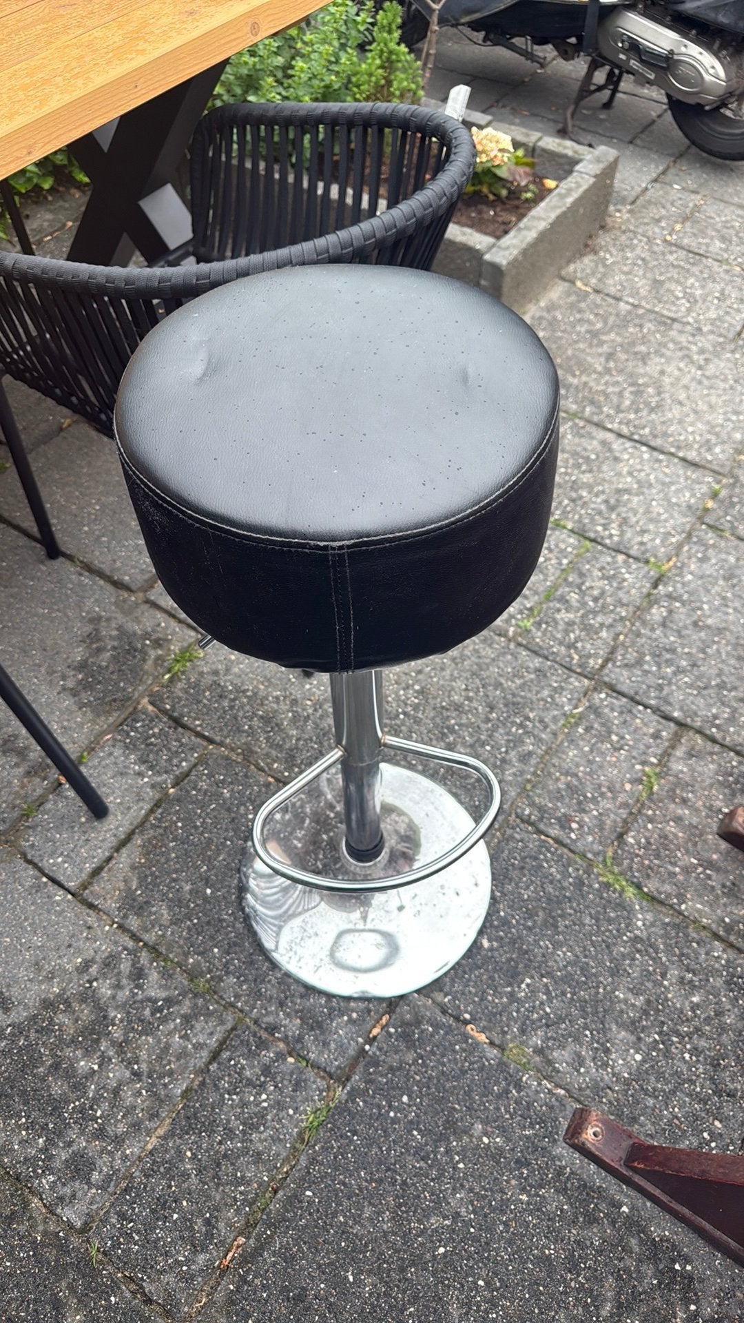Barkruk 2 x, 1 kruk, Ophalen of Verzenden, 60 tot 90 cm