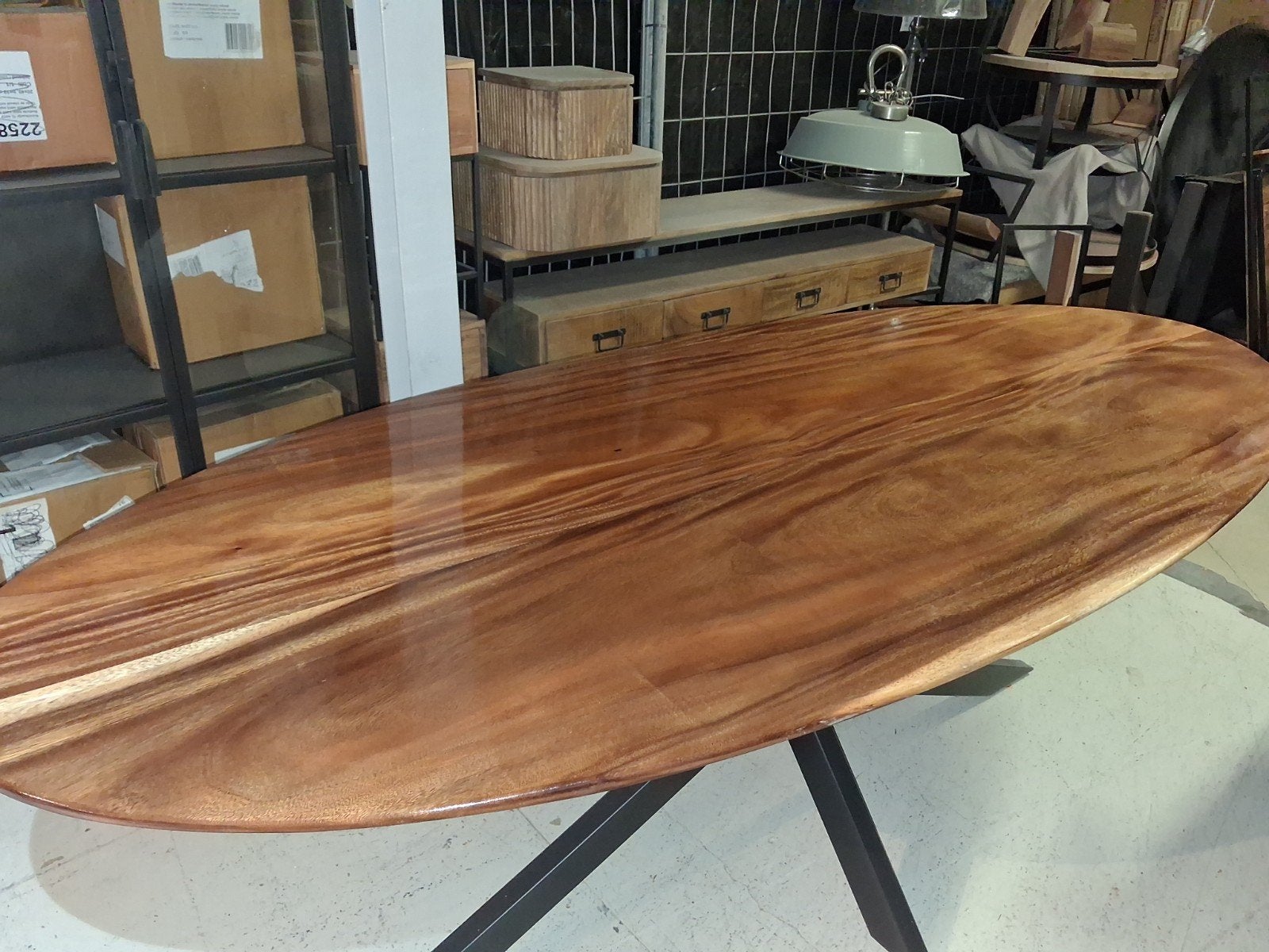 eettafel walnoothout. 5,5 cm massief blad., 50 tot 100 cm, Vijf personen of meer, Ovaal, Overige houtsoorten