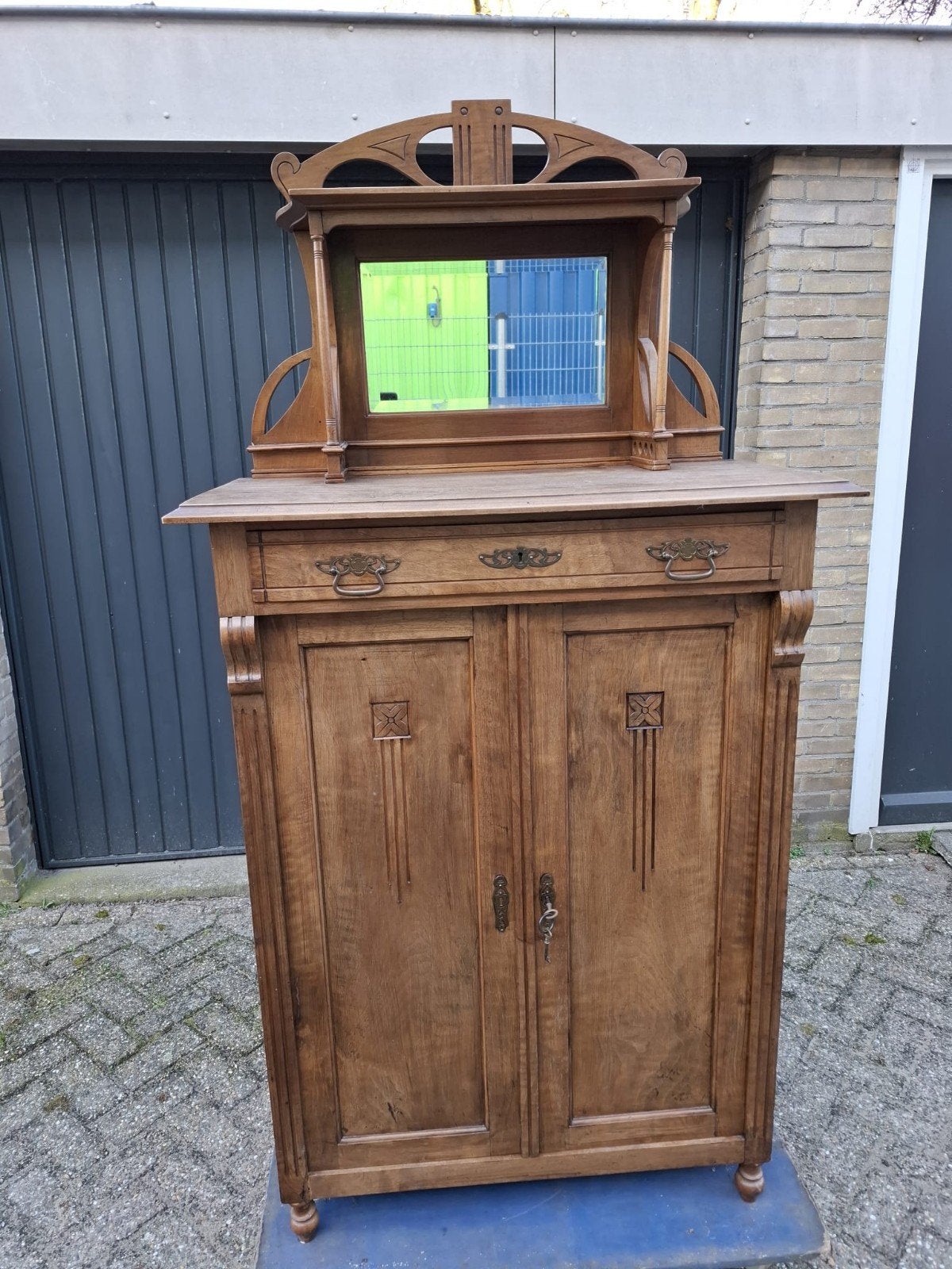 Antieke  eikenhouten meidenkast Jugendstil rond 1900., Antiek en Kunst, Ophalen