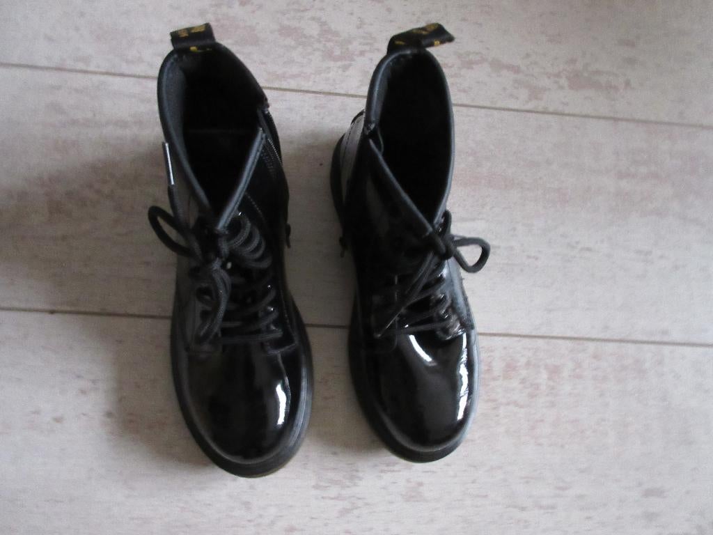 Nieuwe Dr. Martens maat 36, Kinderen en Baby's, Kinderkleding | Schoenen en Sokken, Dr Martens, Meisje, Schoenen, Nieuw