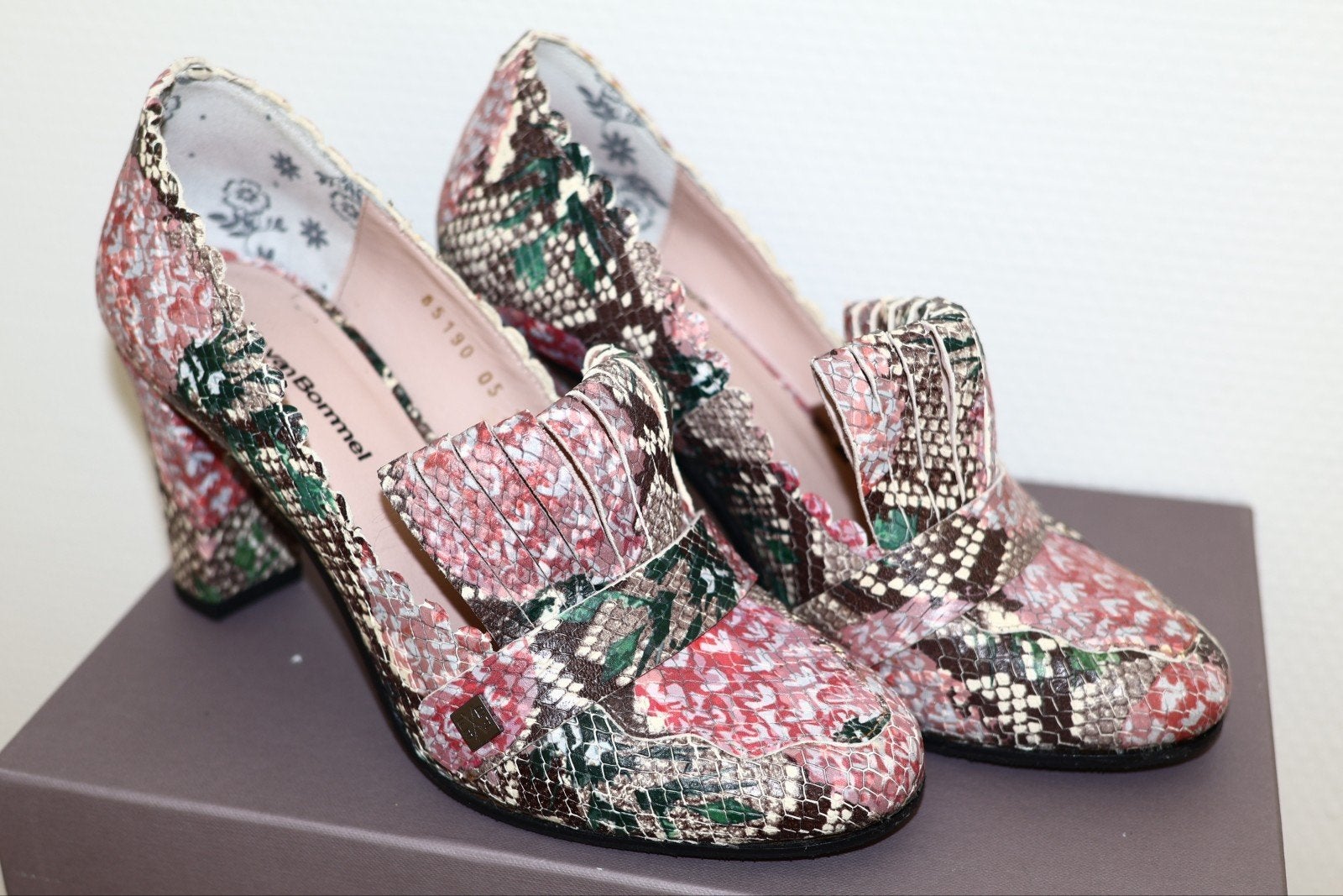 Floris van Bommel pumps maat 37 1/2, Kleding | Dames, Schoenen, Pumps, Overige kleuren, NL, Floris van Bommel