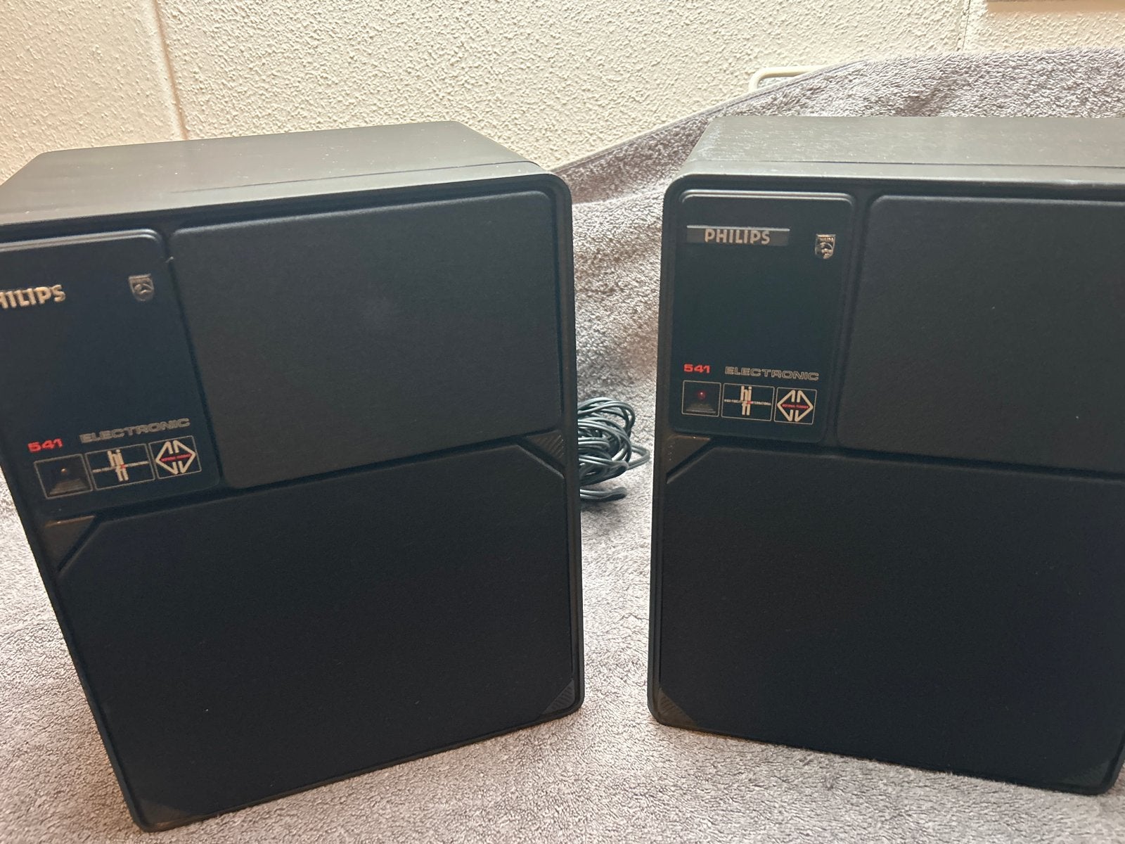 Philips 22RH541/50R MFB actieve speakers, Ophalen, Stereo speakers, Philips, Inclusief kabels