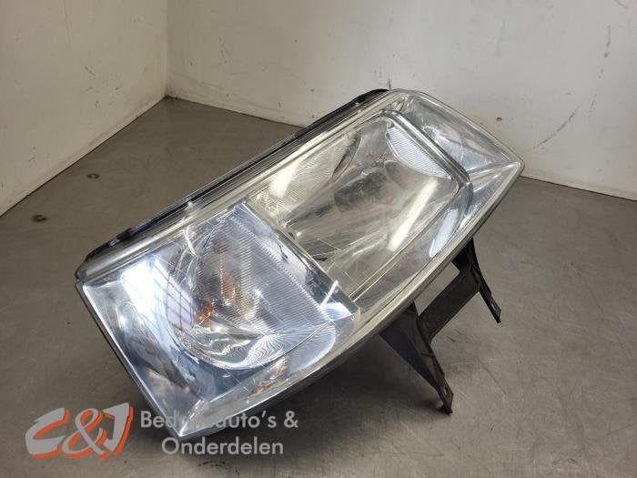 Koplamp rechts van een Volkswagen Transporter, Gebruikt, -, Volkswagen, -