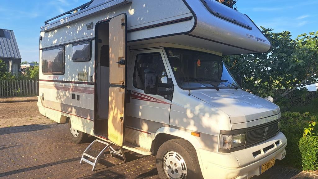 Fiat Ducato LMC Liberty camper, Caravans en Kamperen, Campers, Alkoof, Fiat, Dakluik, Particulier