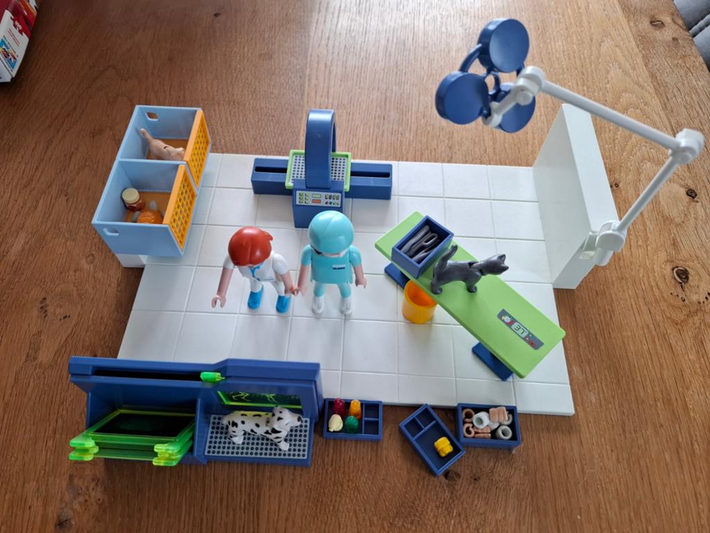 Playmobil 4346 Dierenkliniek met accessoires, Ophalen of Verzenden, Zo goed als nieuw, Jongen of Meisje