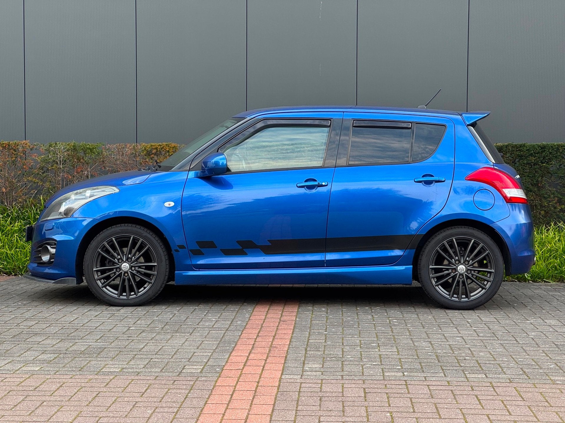 Suzuki Swift 1.6 Sport Vol Opties, Auto's, Voorwielaandrijving, Euro 5, Gebruikt, 4 cilinders