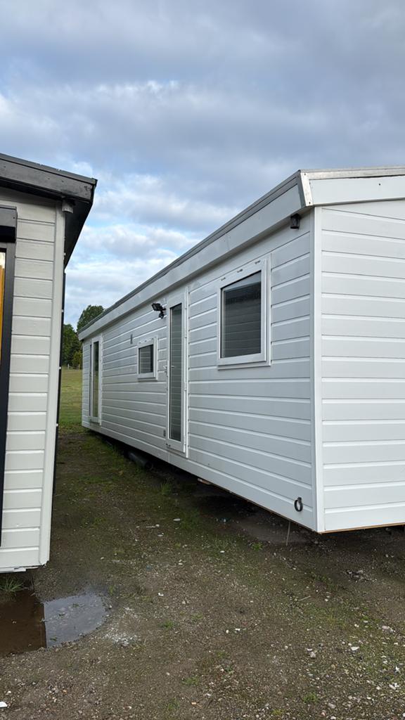 Chalet volledig kunststof inclusief transport, Caravans en Kamperen, Stacaravans, Tot en met 4