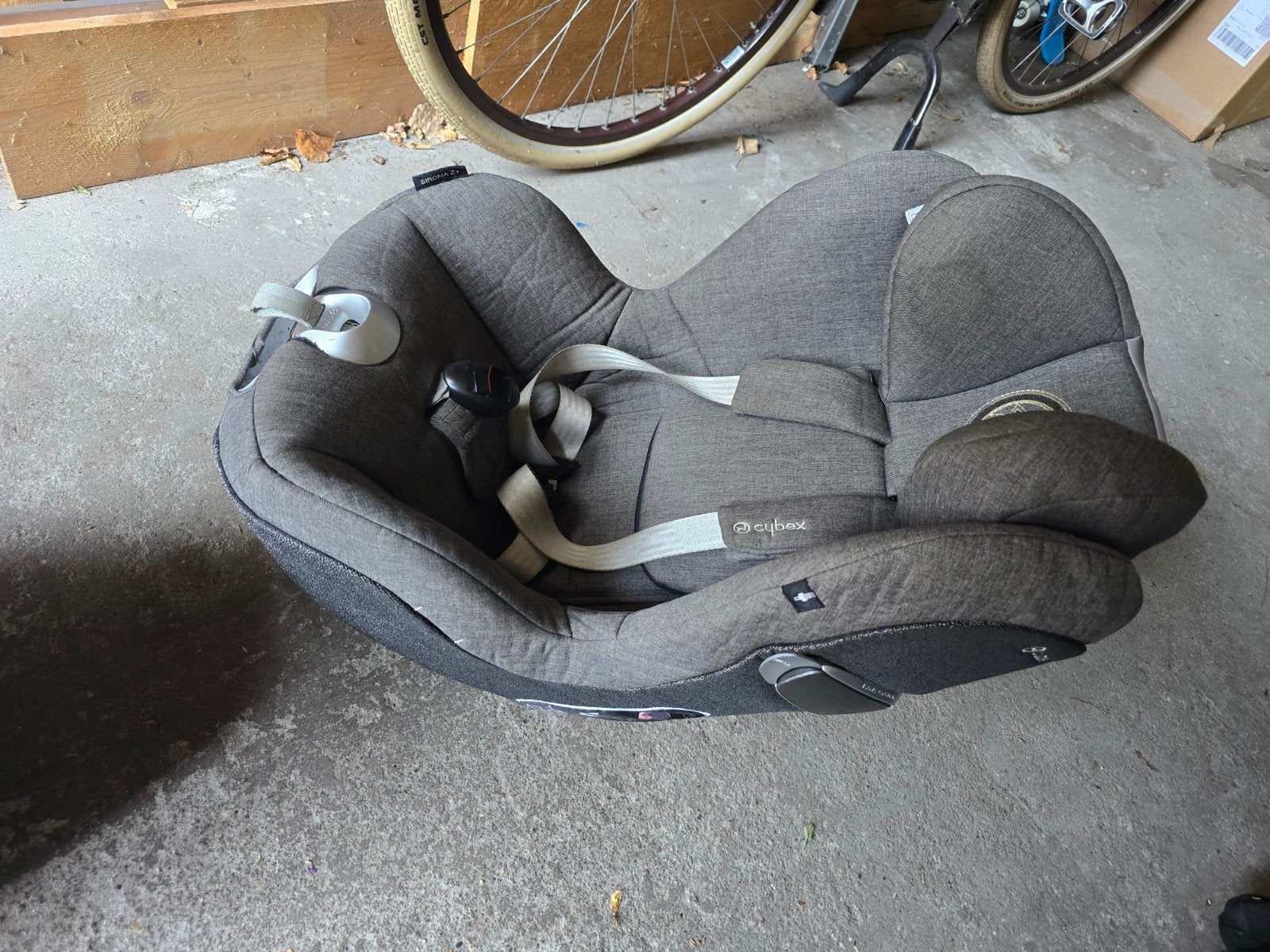 Cybex Sirona Z I-Size autostoel (45-105 cm) met IsoFix base, Kinderen en Baby's, Autostoeltjes, Gebruikt, Overige merken, 9 t/m 36 kg