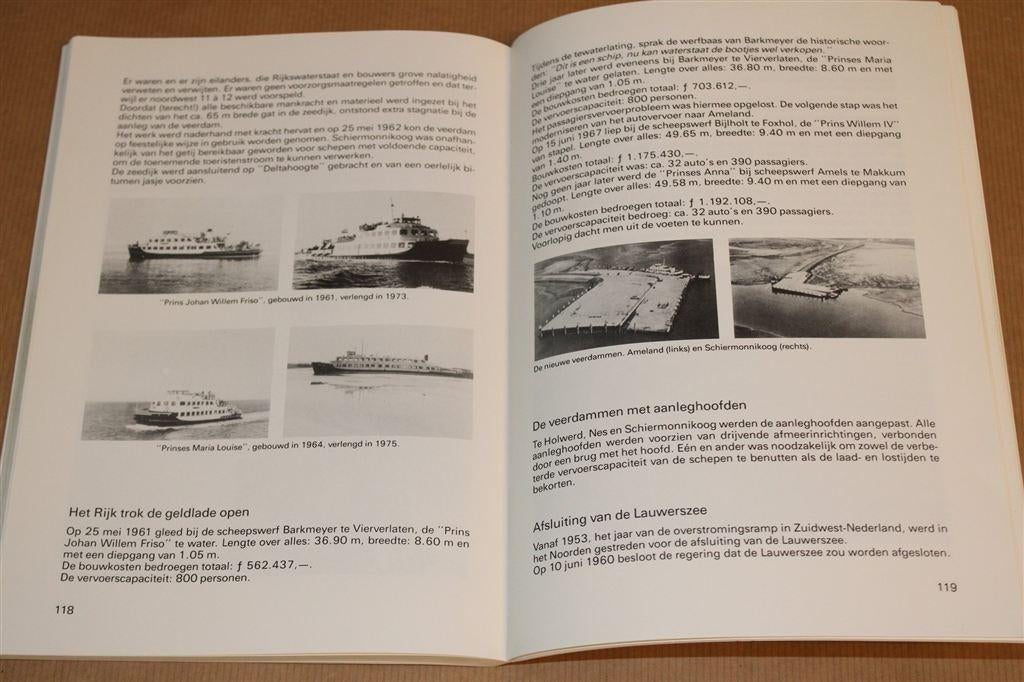 Van Postschip tot Veerboot — Vervoer naar Ameland & Schier, Ophalen of Verzenden, Gelezen