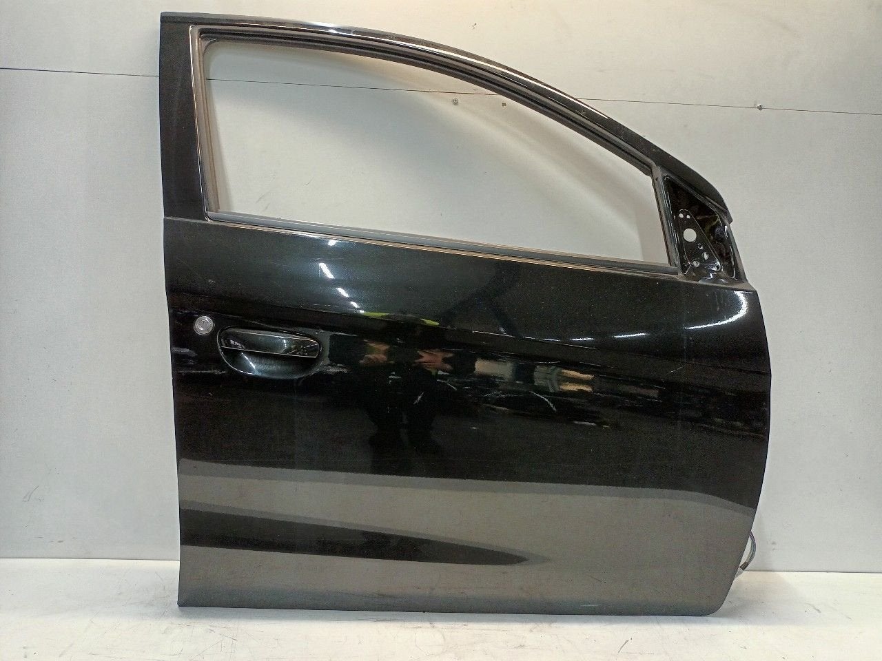Portier rechts voor Mitsubishi Space Star, Auto-onderdelen, Onderdelen@venauto.nl, Van der Ven Autorecycling B.V., Gebruikt, Ettenseweg 76, 4706 PB Roosendaal, The Netherlands