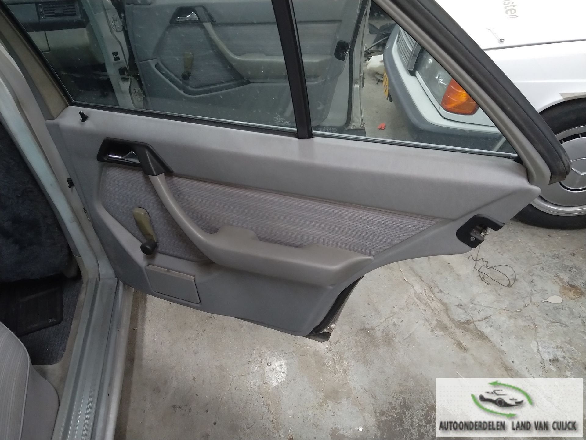 interieur grijs  Mercedes w124  sedan type 1985 tm 1989, Auto-onderdelen, Gebruikt, -, -, Ophalen of Verzenden