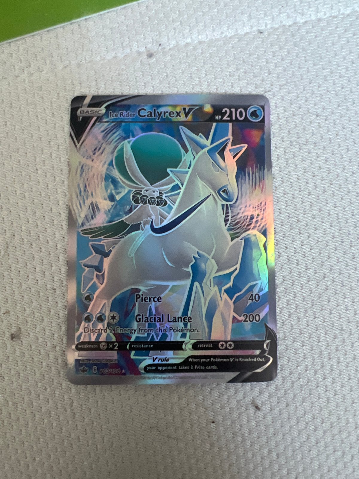 Ice Rider Calyrex V - Regenboog Shine Pokémon Kaart, Ophalen of Verzenden, Zo goed als nieuw, Losse kaart, Foil